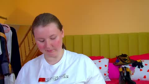 Snapshot of melodymoores chatting on 04/25/26, 07:33 Melody online show from 04/25/26, 07:33