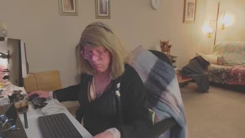 Melody online show from 02/25/26, 06:06