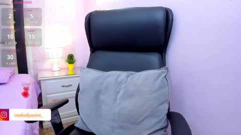 Snapshot of melodywinx chatting on 10/29/25, 08:10 Melody winx online show from 10/29/25, 08:10