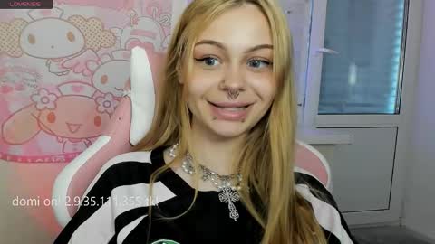 Snapshot of melonipinkbb chatting on 05/11/26, 07:25 MELONI online show from 05/11/26, 07:25