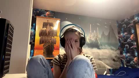 Hi Im Aria 18 years old online show from 11/01/25, 02:30