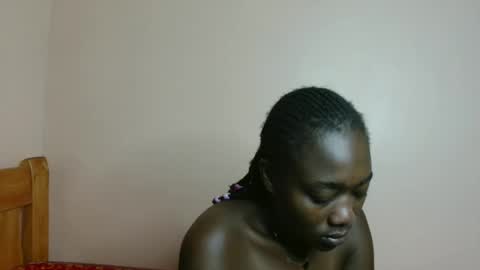 Snapshot of melrose_nadia chatting on 04/30/26, 01:28 mel online show from 04/30/26, 01:28
