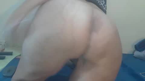 Snapshot of melsweet chatting on 05/25/26, 05:19 LadyBruna online show from 05/25/26, 05:19