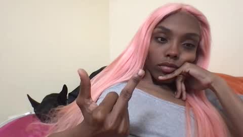 Snapshot of meltingchoco1ate chatting on 04/25/26, 04:48 Vanessa online show from 04/25/26, 04:48