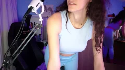 Snapshot of memisecrets chatting on 11/18/25, 07:51 Megumi Aina online show from 11/18/25, 07:51