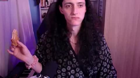 Snapshot of memisecrets chatting on 03/25/26, 11:44 Megumi Aina online show from 03/25/26, 11:44