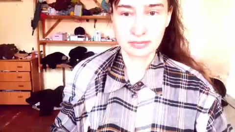 Snapshot of memorningdew chatting on 04/20/26, 04:59 Yummygirl online show from 04/20/26, 04:59