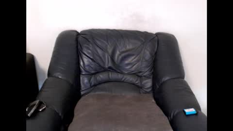 memyself8 online show from 09/19/25, 09:59