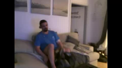 Snapshot of menace2dennis chatting on 04/07/26, 12:44 Dennis2Menace online show from 04/07/26, 12:44