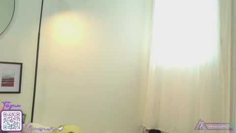 Snapshot of menasaurio_ chatting on 01/26/25, 06:16 Mena  Help me reach 700 thumbs up online show from 01/26/25, 06:16