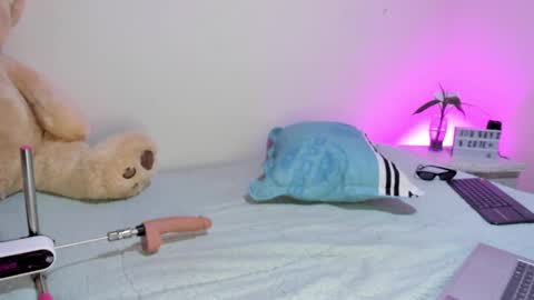 Menca of your love online show from 01/03/25, 06:22