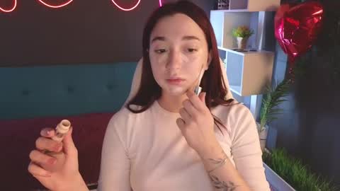 Snapshot of mencialo chatting on 03/04/25, 01:01 Mencialo online show from 03/04/25, 01:01