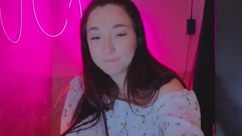 Snapshot of mencialo chatting on 11/19/25, 05:57 Mencialo online show from 11/19/25, 05:57