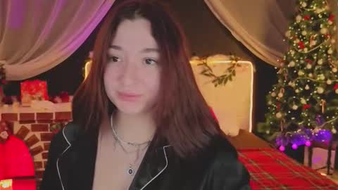 Snapshot of mencialo chatting on 12/01/25, 01:54 Mencialo online show from 12/01/25, 01:54