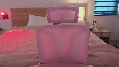 Snapshot of mencialo chatting on 04/15/26, 07:15 Mencialo online show from 04/15/26, 07:15