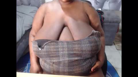 bigboobsass online show from 12/20/25, 01:56