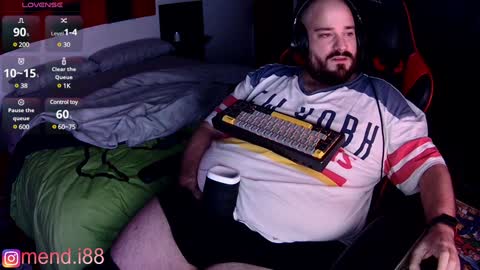 menditeta online show from 12/13/24, 01:48