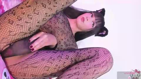 Snapshot of mendozadafne_ chatting on 12/04/25, 02:32 dafne online show from 12/04/25, 02:32