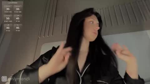 menndi online show from 09/23/25, 08:39