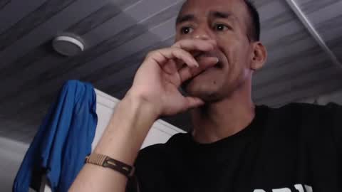 Snapshot of mensexydick20 chatting on 02/17/25, 08:36 big brown online show from 02/17/25, 08:36