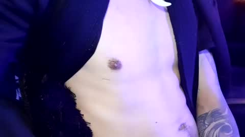 Snapshot of menyy666 chatting on 12/19/24, 11:07 Giorggio Fragacci online show from 12/19/24, 11:07