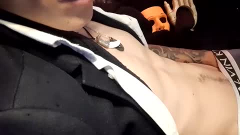 Snapshot of menyy666 chatting on 03/12/25, 12:10 Giorggio Fragacci online show from 03/12/25, 12:10