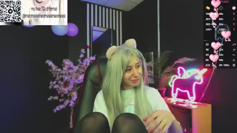 Snapshot of meomeee chatting on 02/13/26, 04:36 Meo online show from 02/13/26, 04:36