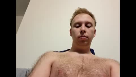 Snapshot of meow732 chatting on 10/19/25, 06:25 meow732 online show from 10/19/25, 06:25