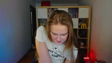 Snapshot of meow_k1tty chatting on 03/06/26, 04:31 Flora Next stream November 17th at 6 GMT online show from 03/06/26, 04:31