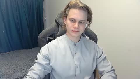 Snapshot of meow_mickey chatting on 12/20/24, 04:31 Mickey online show from 12/20/24, 04:31