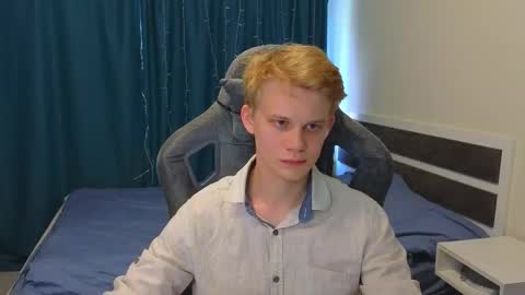 Snapshot of meow_mickey chatting on 10/25/25, 08:55 Mickey online show from 10/25/25, 08:55