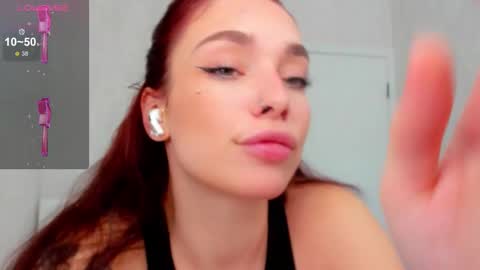 Snapshot of meow_moore chatting on 03/10/26, 05:45 Megan online show from 03/10/26, 05:45