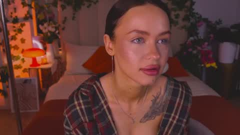 Snapshot of meow_nancy chatting on 07/21/26, 05:43 Heeyyooo Im Nans Subscribe to me I will be glad online show from 07/21/26, 05:43