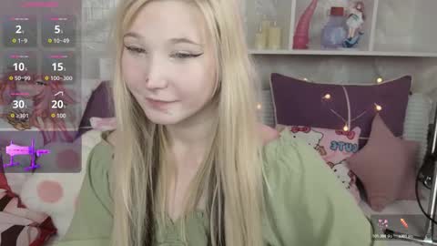 Snapshot of meowkakitty chatting on 11/08/25, 01:28 MeowkaKitty online show from 11/08/25, 01:28