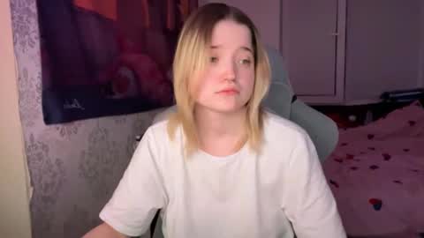 Snapshot of meowki4 chatting on 01/04/25, 03:07 meowme online show from 01/04/25, 03:07