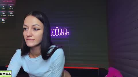  NIKKY  STIVE     Every day from 1000  to 200  EST time. online show from 09/19/25, 06:37