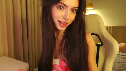 Snapshot of meowmacito chatting on 03/13/26, 04:35 Marii online show from 03/13/26, 04:35