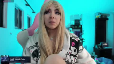 meowmelf online show from 12/15/25, 08:02