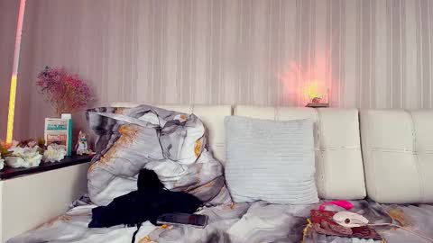 Snapshot of meowroslava chatting on 10/06/25, 12:13 meowroslava online show from 10/06/25, 12:13