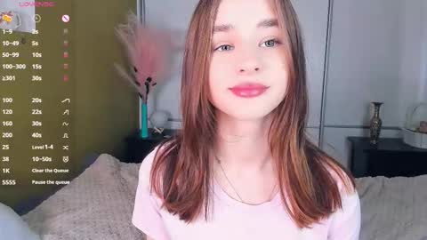 Snapshot of meoww_meows chatting on 03/21/26, 09:25 Julie online show from 03/21/26, 09:25