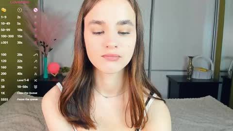 Snapshot of meoww_meows chatting on 04/03/26, 11:41 Julie online show from 04/03/26, 11:41