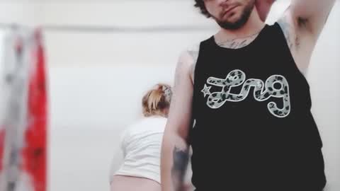 Snapshot of meowzers777 chatting on 09/25/25, 06:44 meowzers777 online show from 09/25/25, 06:44