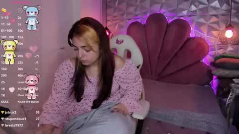    online show from 03/04/25, 01:12