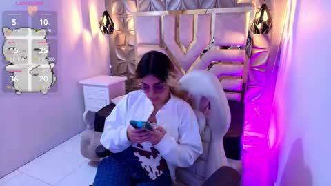    online show from 10/04/25, 07:01