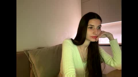 Snapshot of meralynn chatting on 04/20/26, 07:26 LEVA online show from 04/20/26, 07:26