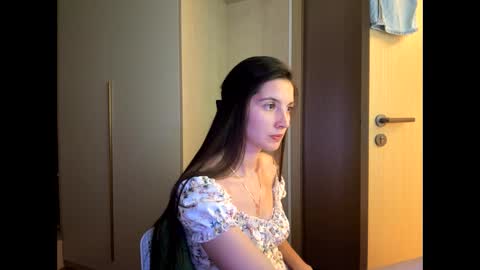 Snapshot of meralynn chatting on 05/15/26, 02:24 LEVA online show from 05/15/26, 02:24