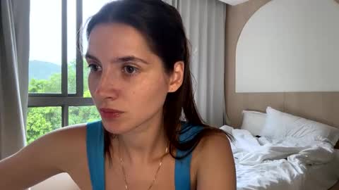 Snapshot of meralynn chatting on 05/28/26, 08:22 LEVA online show from 05/28/26, 08:22