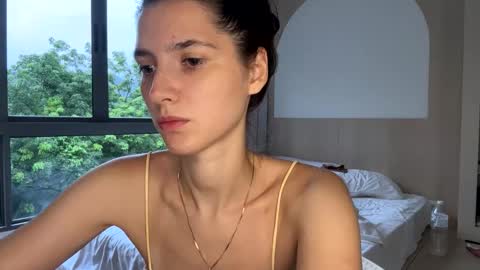 Snapshot of meralynn chatting on 06/03/26, 10:51 LEVA online show from 06/03/26, 10:51