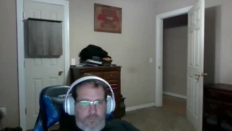 Snapshot of mercer1977 chatting on 05/05/26, 12:24 mercer1977 online show from 05/05/26, 12:24