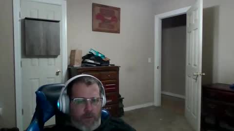 Snapshot of mercer1977 chatting on 05/27/26, 06:16 mercer1977 online show from 05/27/26, 06:16